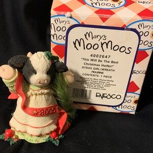 Mary Moo Moos 2005 Best Christmas Heifer